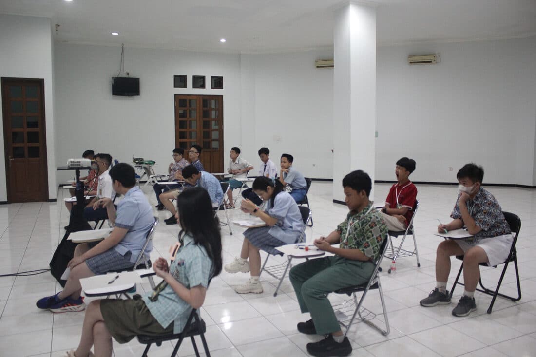 Suasana kompetisi jenjang SMP
